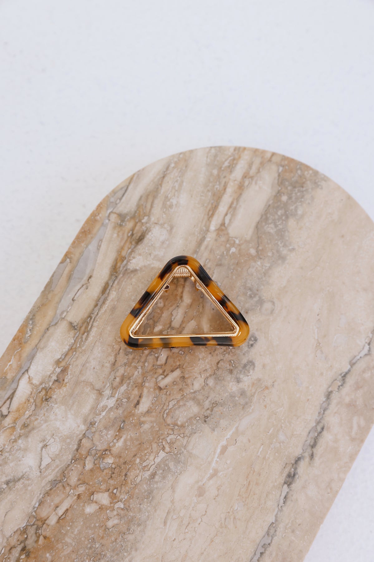 #525825