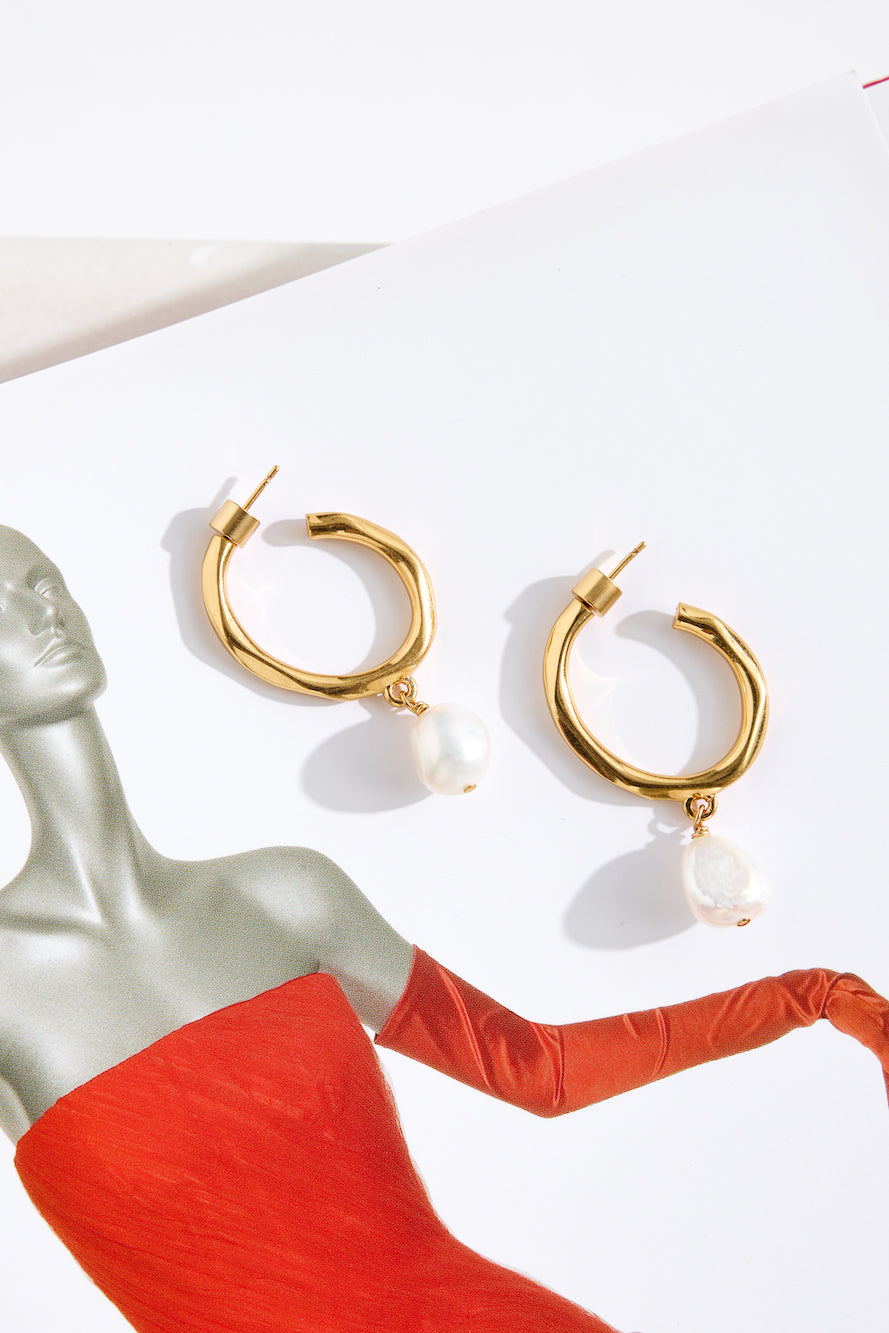 18k Gold Plated Pearl Escape Earrings Gold