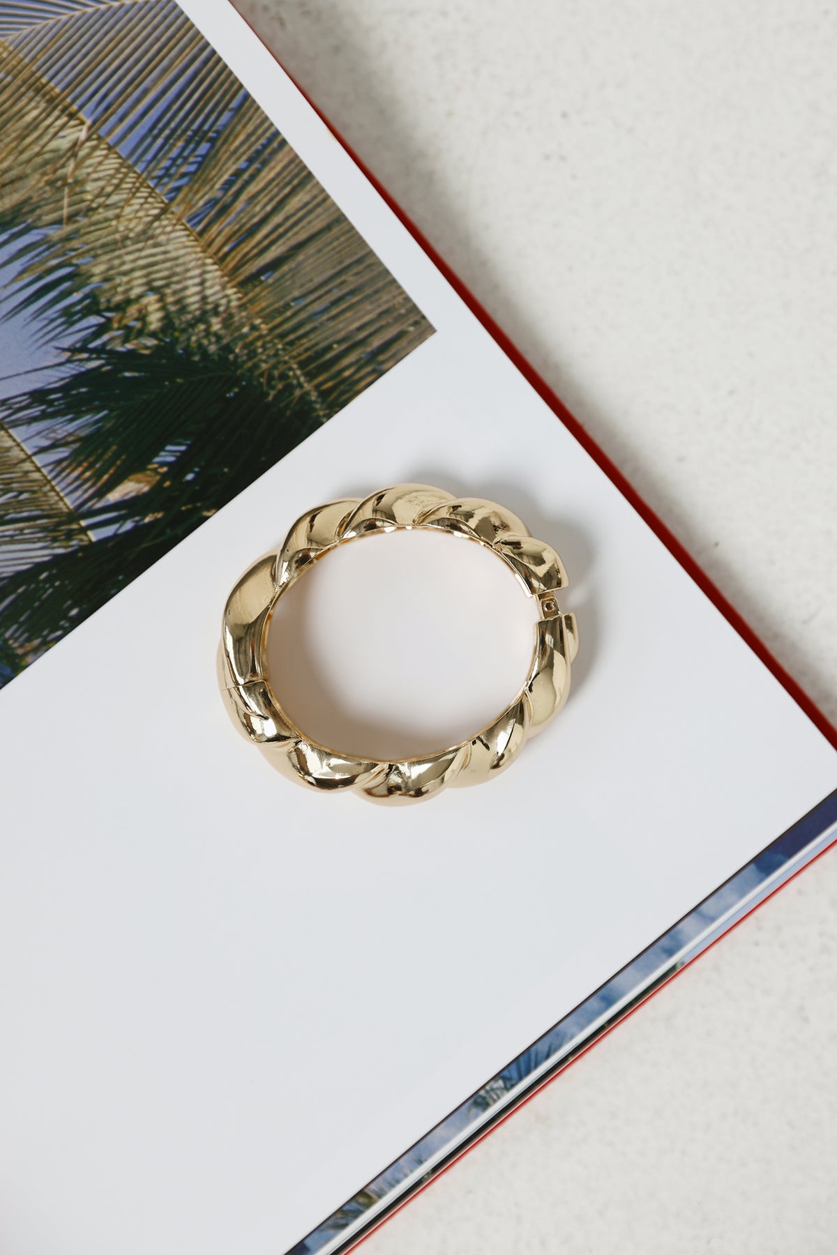 Fiora Bangle Gold