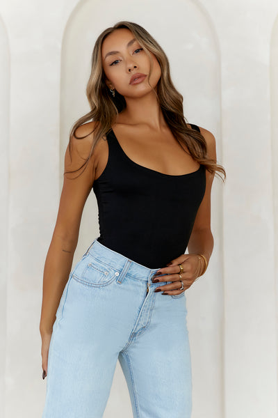 HELLO MOLLY BASE Everyday Staple Singlet Top Black