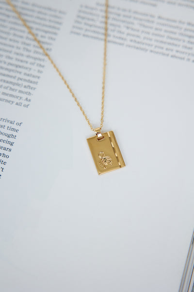 RELIQUIA JEWELLERY Scorpio Star Sign Pendant Gold 18" Chain Gold