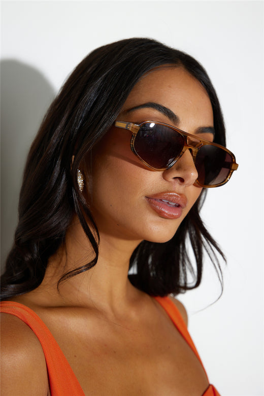 BANBE The Ashley Sunglasses Stripe Honey Tort-Brown
