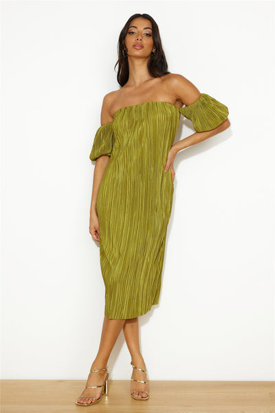 Give Me Plisse Midi Dress Olive