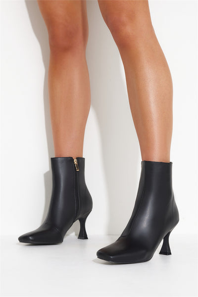 BILLINI Chyana Boots Black