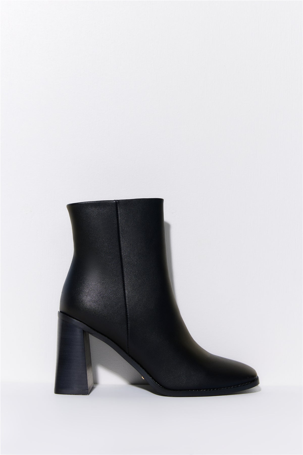 Scorpio Boots Black