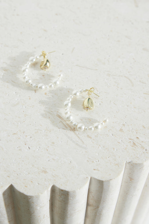 Girl In Paris Hoop Earrings Gold