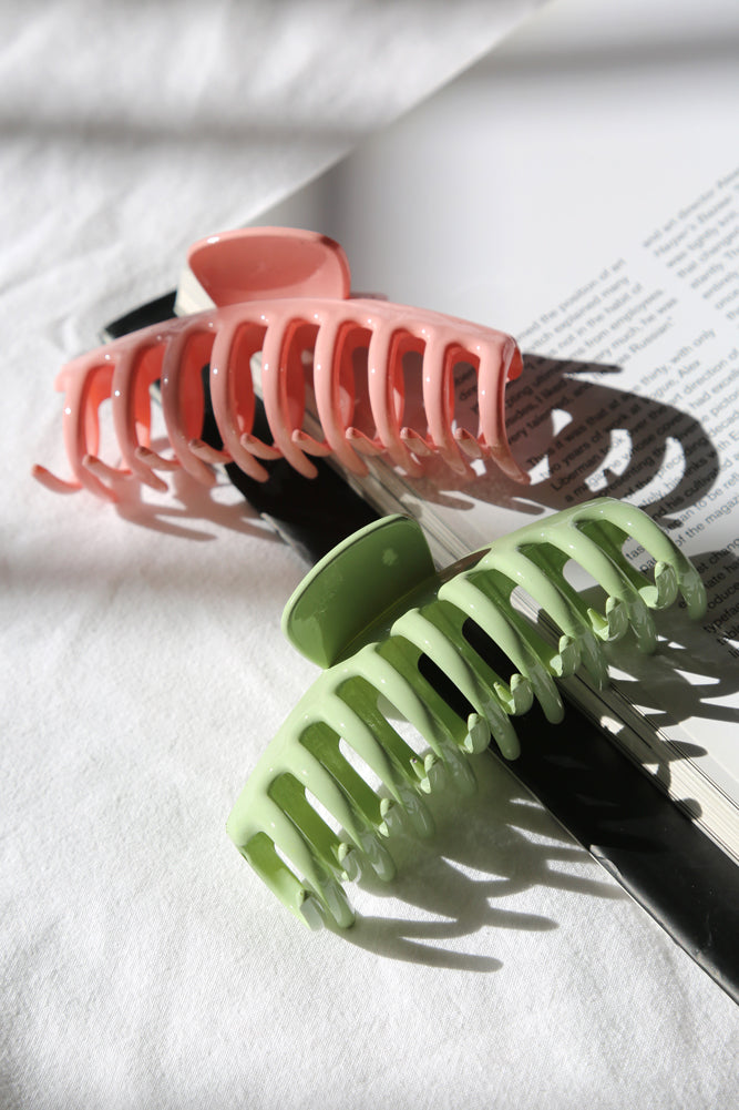 Snap It Hair Claw Light Pink