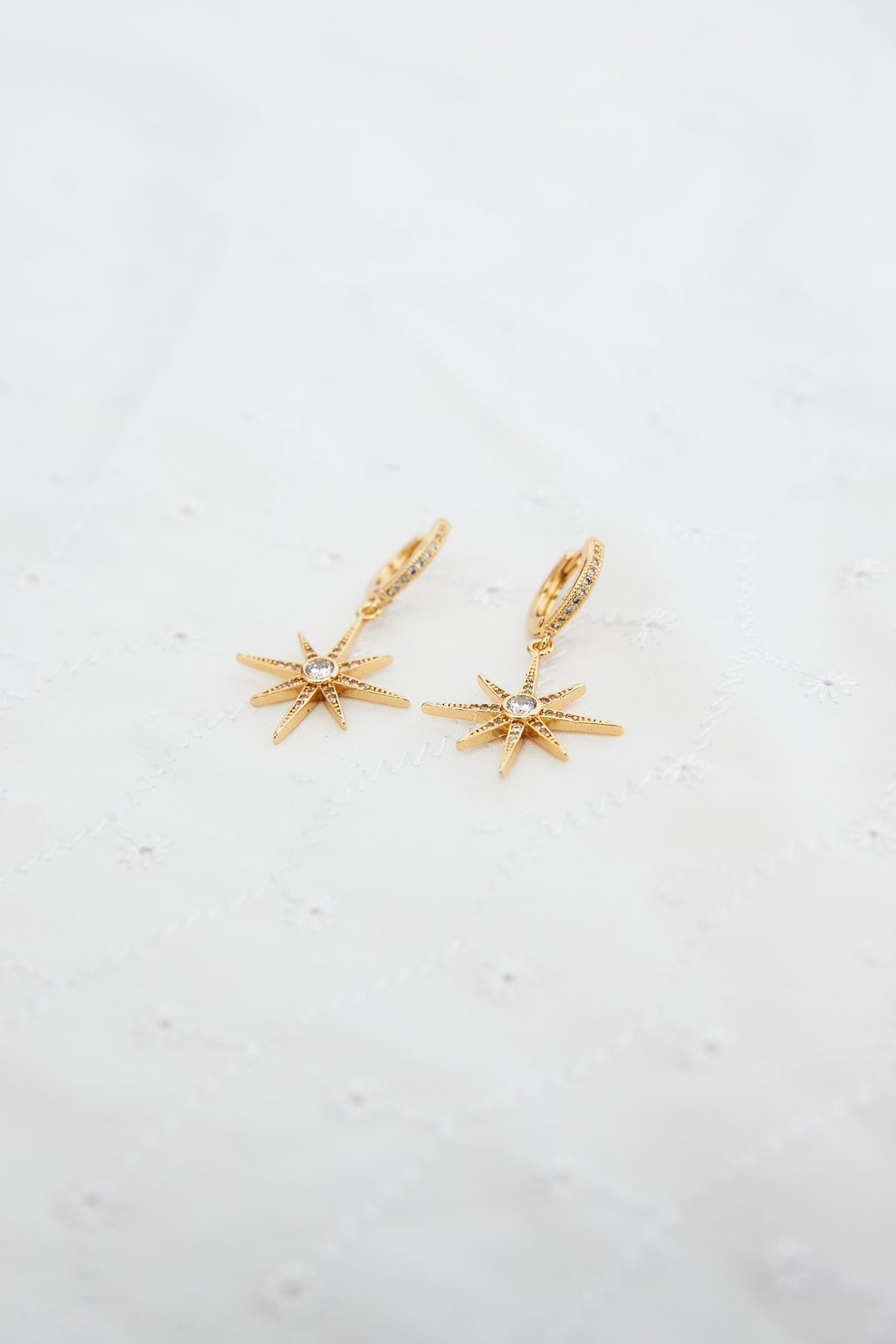 Star Light Earrings Gold